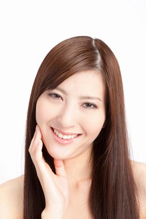 金箔コスメは潤いの効果も高い！